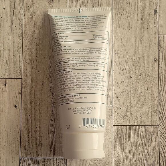 AVENE Cleanance Medicated Clearing Cleanser - Picture 3 of 5